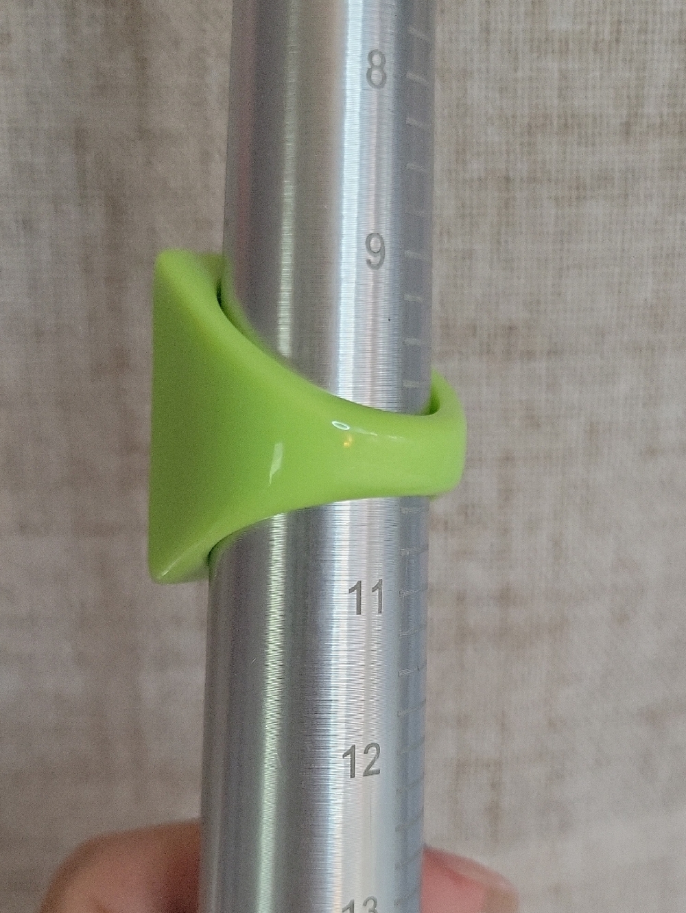 LIME GREEN BOLD STATEMENT RING - Picture 6 of 7